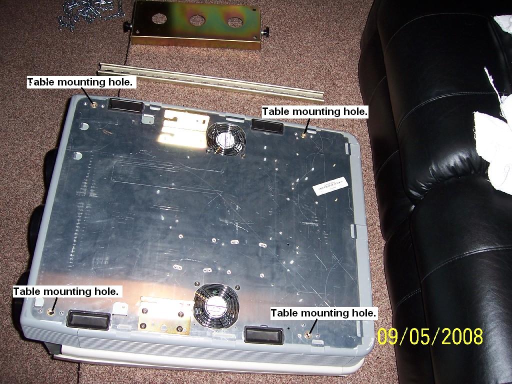 6pg bottom - Table mounting hole.JPG