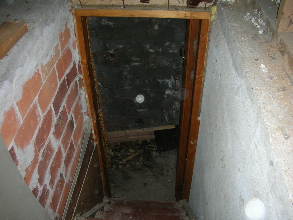 Cellar from door.jpg