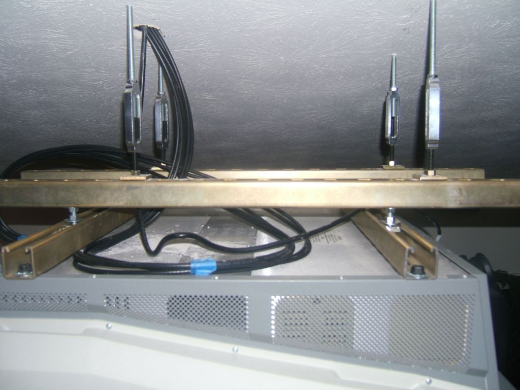 Den ceiling mount close up.jpg