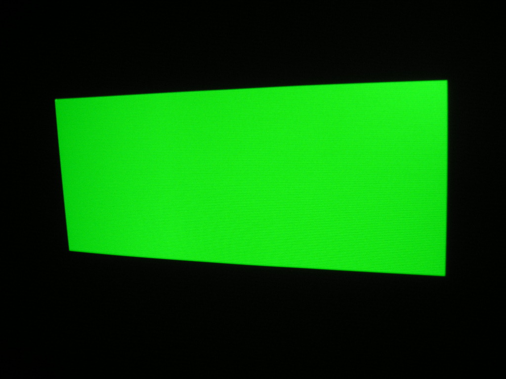 line isn't on green screen.JPG