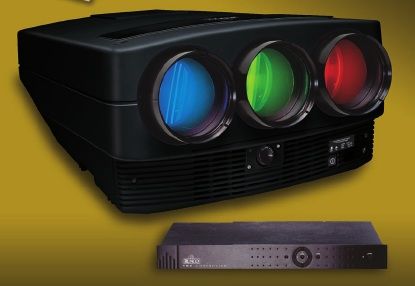 Runco DTV-940 with line doubler.jpg