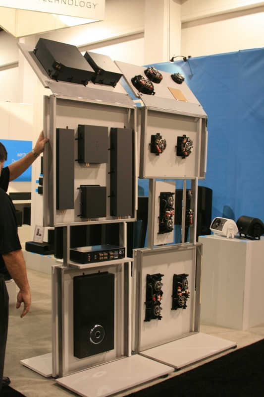 small speaker 1.jpg