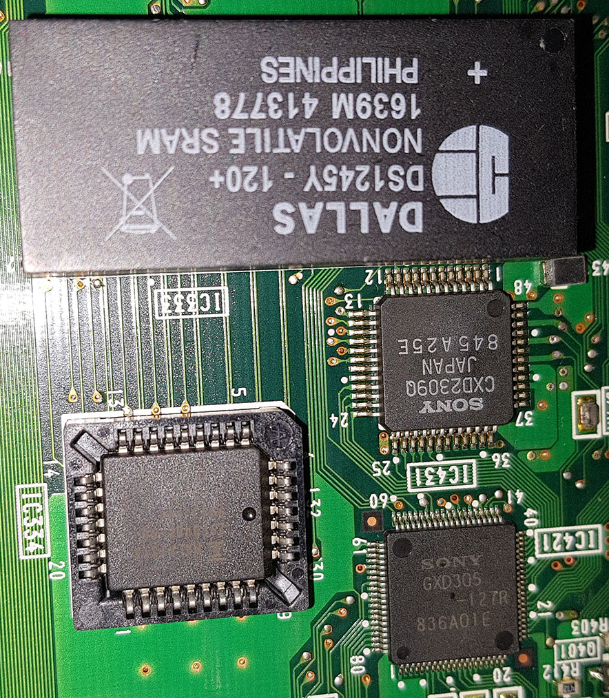Sony G90 IC421.jpg