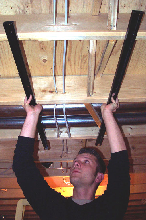 Unistrut closeup.jpg
