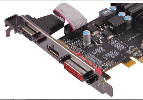 XFX5450_jacks.jpg